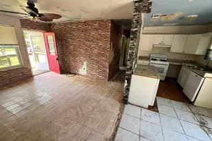 911 Twinbrook Ave, Pensacola, FL 32505 - Photo 2