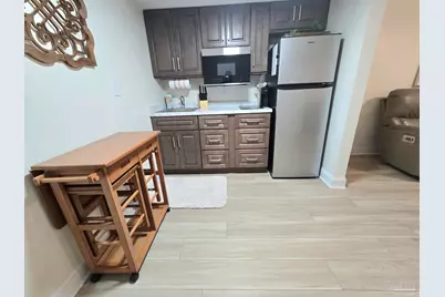 201 S Stillman #214, Pensacola, FL 32505 - Photo 2