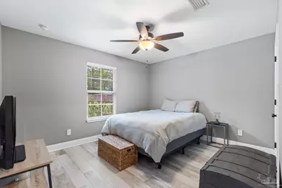 5861 Capitol Dr, Gulf Breeze, FL 32563 - Photo 18
