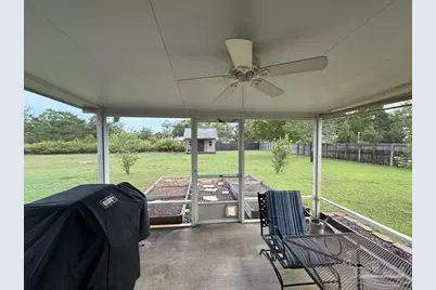 7777 Sandstone St, Navarre, FL 32566 - Photo 8