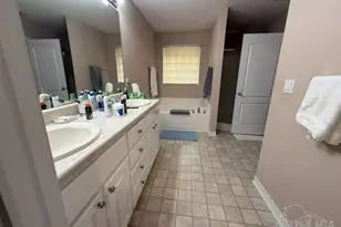 7777 Sandstone St, Navarre, FL 32566 - Photo 12