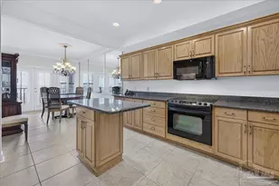 60 Baybridge Dr, Gulf Breeze, FL 32561 - Photo 8