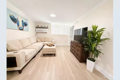 201 S Stillman #212, Pensacola, FL 32505 - Photo 2