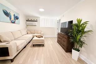 201 S Stillman, Pensacola, FL 32505 - Photo 2