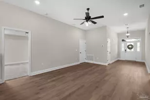 7961 Twin Lake Dr, Milton, FL 32583 - Photo 12