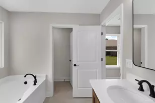 7961 Twin Lake Dr, Milton, FL 32583 - Photo 32