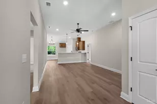 7961 Twin Lake Dr, Milton, FL 32583 - Photo 10