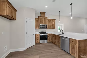 7961 Twin Lake Dr, Milton, FL 32583 - Photo 20