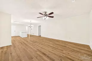 1183 Simpson St, Pensacola, FL 32526 - Photo 8