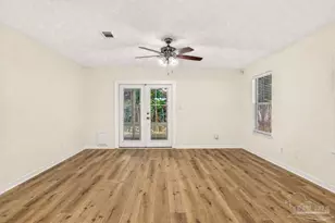 1183 Simpson St, Pensacola, FL 32526 - Photo 4