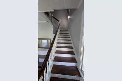 911 N Spring St #4, Pensacola, FL 32501 - Photo 4