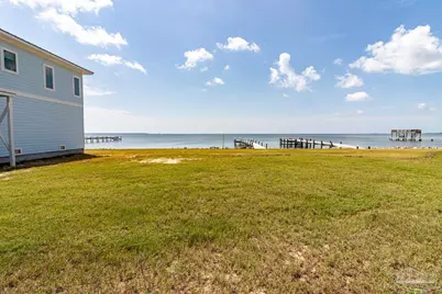 117 Bayshore Dr, Pensacola, FL 32507 - Photo 22