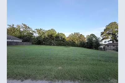 2540 N Z St, Pensacola, FL 32505 - Photo 1