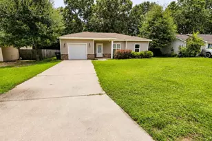 5940 Savannah Dr, Milton, FL 32570 - Photo 2
