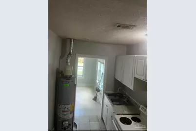 3701 W Brainerd St #A & B, Pensacola, FL 32505 - Photo 8