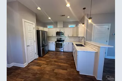 1200 E Maxwell St, Pensacola, FL 32503 - Photo 8