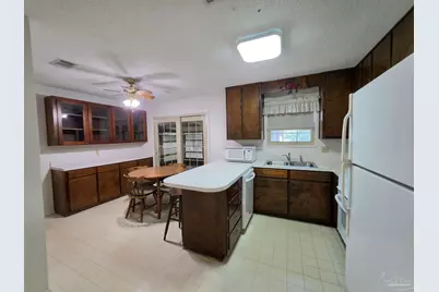 5505 Fairview Dr, Pensacola, FL 32505 - Photo 6