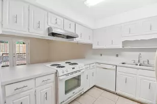 464 E Burgess Rd, Pensacola, FL 32504 - Photo 14