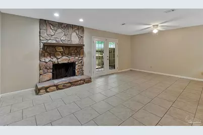 464 E Burgess Rd, Pensacola, FL 32504 - Photo 6