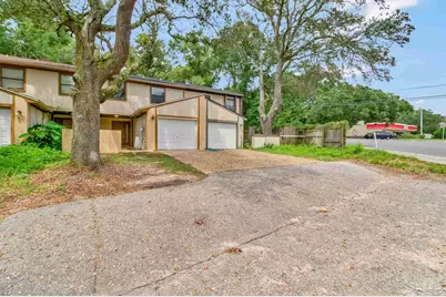 464 E Burgess Rd, Pensacola, FL 32504 - Photo 2
