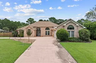 2446 Knotty Pine Dr, Navarre, FL 32566 - Photo 1
