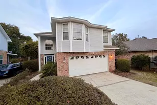 3110 Leesburg Square, Pensacola, FL 32504 - Photo 2