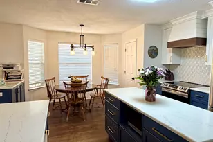 3110 Leesburg Square, Pensacola, FL 32504 - Photo 8