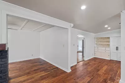 121 Gilmore Dr, Gulf Breeze, FL 32561 - Photo 10