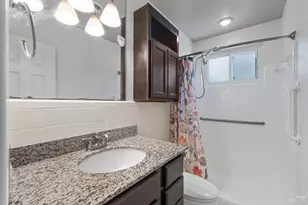 121 Gilmore Dr, Gulf Breeze, FL 32561 - Photo 26