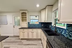 3 Driftwood Ave, Gulf Breeze, FL 32561 - Photo 16