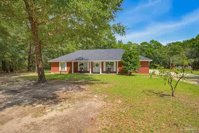 4346 McInnis St, Milton, FL 32583 - Photo 1