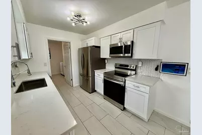 1305 Heatherwood Cir, Pensacola, FL 32506 - Photo 10