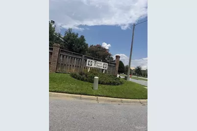 5001 Grande Dr #1522, Pensacola, FL 32504 - Photo 2