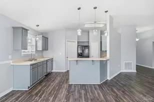 5634 Silver Star Ct, Milton, FL 32583 - Photo 12
