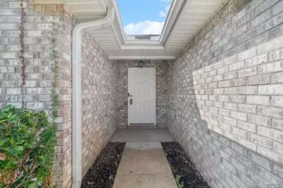 5634 Silver Star Ct, Milton, FL 32583 - Photo 4