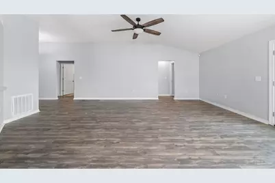 5634 Silver Star Ct, Milton, FL 32583 - Photo 8
