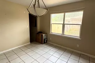 4674 Geneva Dr, Pensacola, FL 32526 - Photo 8