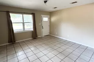 4674 Geneva Dr, Pensacola, FL 32526 - Photo 4
