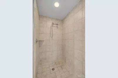 645 Lost Key Dr #506, Pensacola, FL 32507 - Photo 16