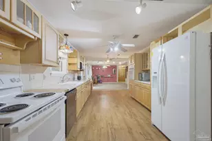 5710 Perkins St, Pensacola, FL 32526 - Photo 18
