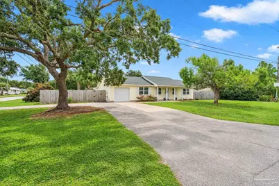 1462 Central Pkwy, Gulf Breeze, FL 32563 - Photo 2