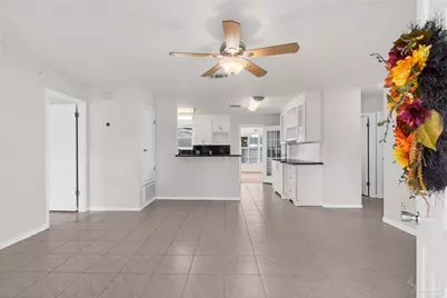 1462 Central Pkwy, Gulf Breeze, FL 32563 - Photo 10