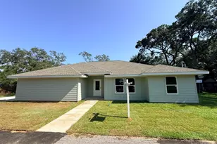 4728 Bay Breeze Dr, Gulf Breeze, FL 32563 - Photo 1