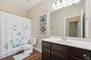 8566 Holley Hills Cir, Navarre, FL 32566 - Photo 22