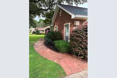 9252 Bell Ridge Dr, Pensacola, FL 32526 - Photo 2