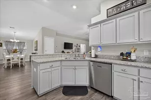 4081 Hazelhurst Dr, Pace, FL 32571 - Photo 16