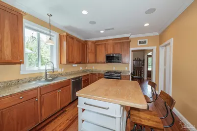 1704 N 14th Ave, Pensacola, FL 32503 - Photo 16