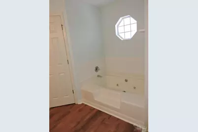2552 Southern Oaks Dr, Cantonment, FL 32533 - Photo 18