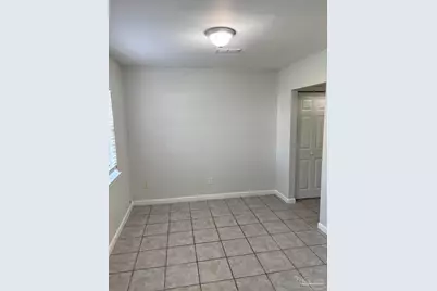 8410 Williamsburg Cir, Pensacola, FL 32514 - Photo 2