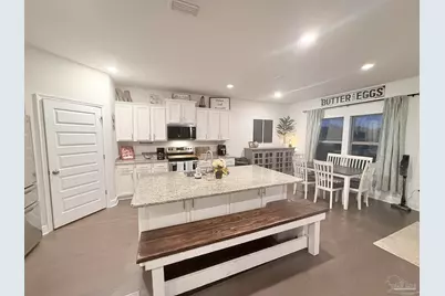 2805 Gemstone Cir, Pace, FL 32571 - Photo 4